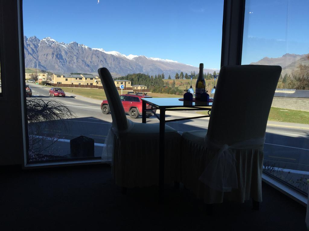 Hurley'S Of Queenstown Motel Ngoại thất bức ảnh